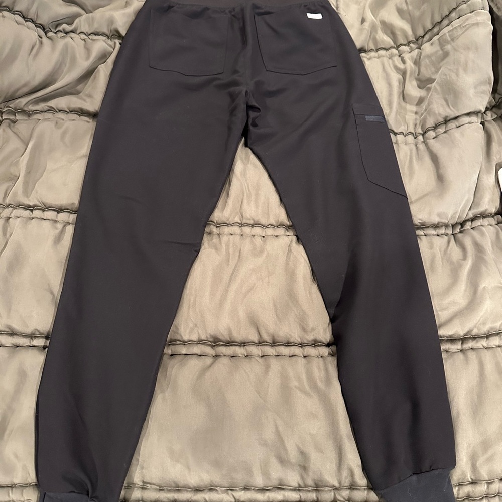 FIGS Zamora Jogger Scrub Pants